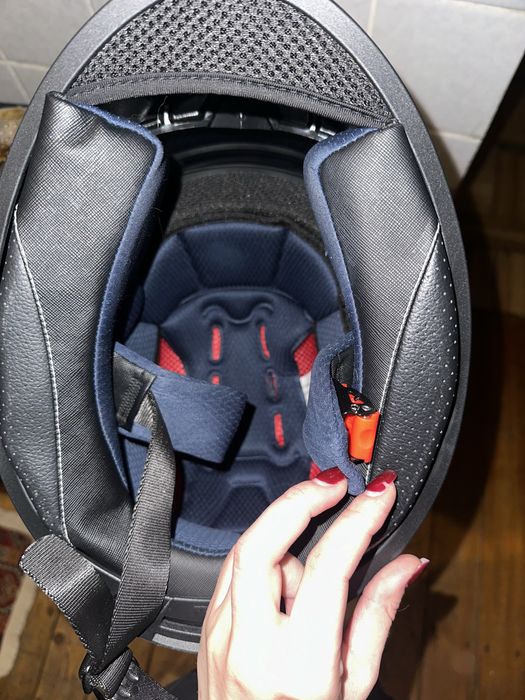 Продам мотоциклетный шлем GIKE