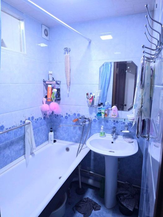 Юнусабад- 15 квартал 4/2/5 балкон 2/6 82м2 ор-тир конечная 97