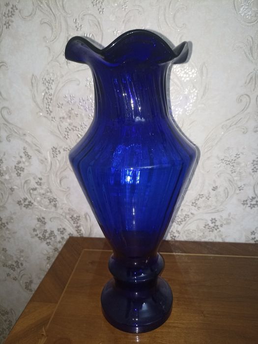 Продам винтажную вазу