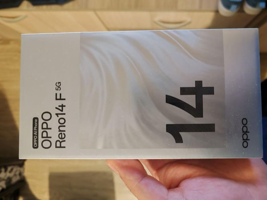 Oppo Reno 14F 5G 256 GB memorie 8GB ram