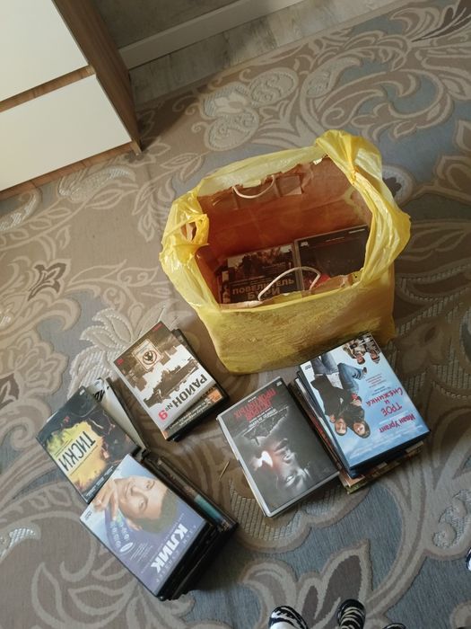 Срочно Продам диски