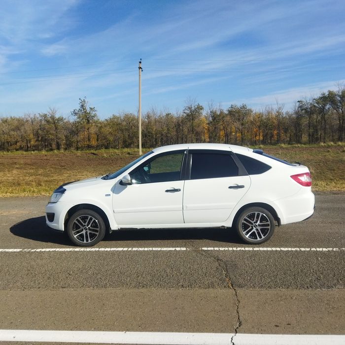 Продам Лада Гранта Лифтбек