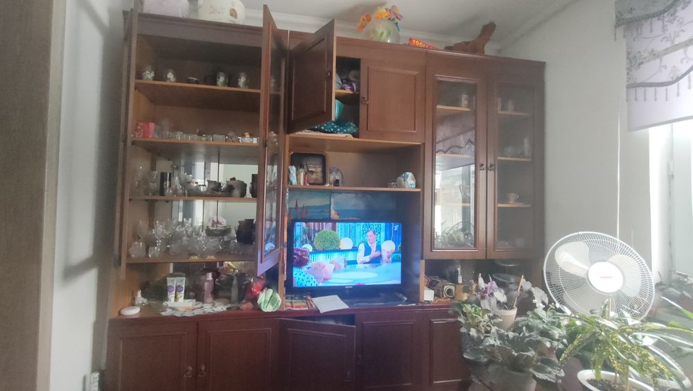 Сервант для гостиной