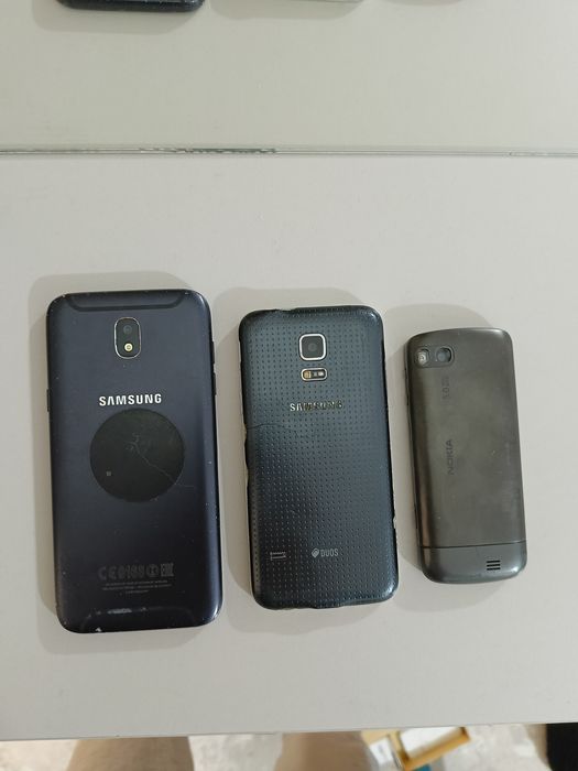 Продам не рабочие телефоны