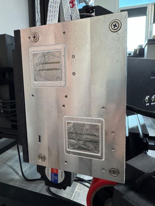 Imprimanta uv  verticala si orizontala pana la 4.5m inaltime