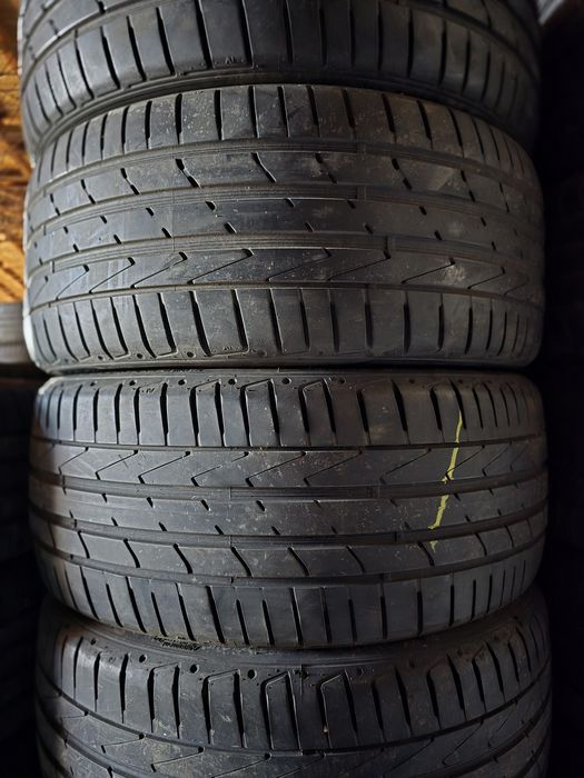 4x 225/40/18 VARA HANKOOK Stare impecabila