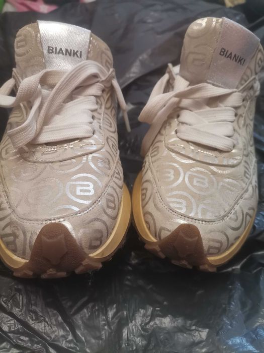 Сникърси Бианки като нови  38 номер