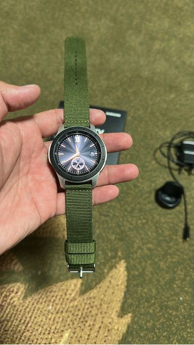 Продам Смарт часы Samsung Galaxy Watch