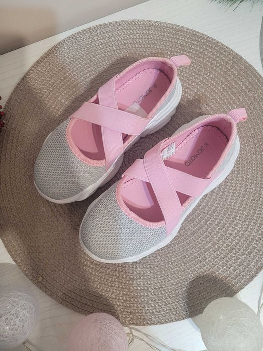 Туфли - красовки на девочку.