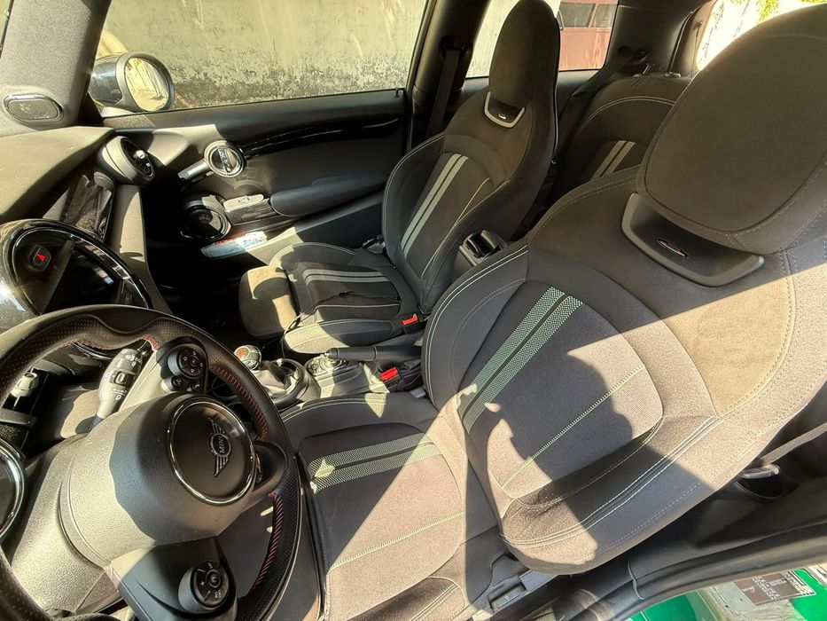 Mini Cooper S Mașină impecabilă, în stare excepțională, extrem de bine întreținută.