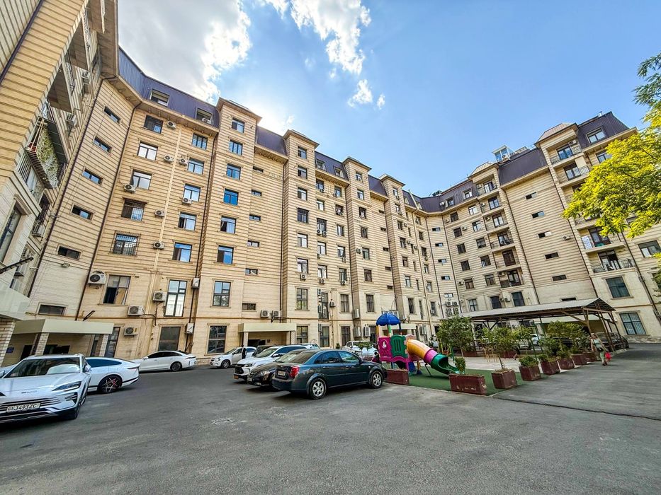 ЖК Mega Dom 4 ком, 160 м2. Ор-р: Тапоич мост, Макро