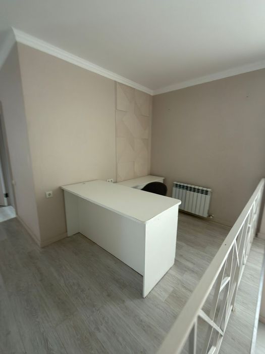 Коттедж в центре города 350 м²