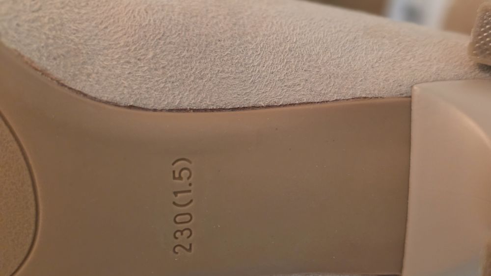 Женские новые туфли натуральная замша