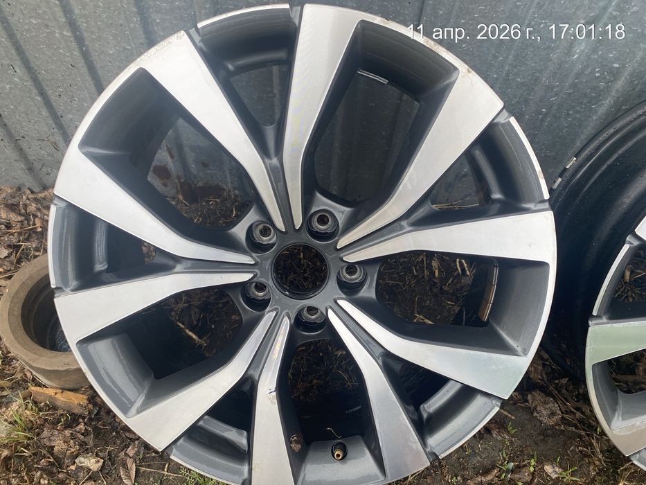 Продам диски в отлично состоянии