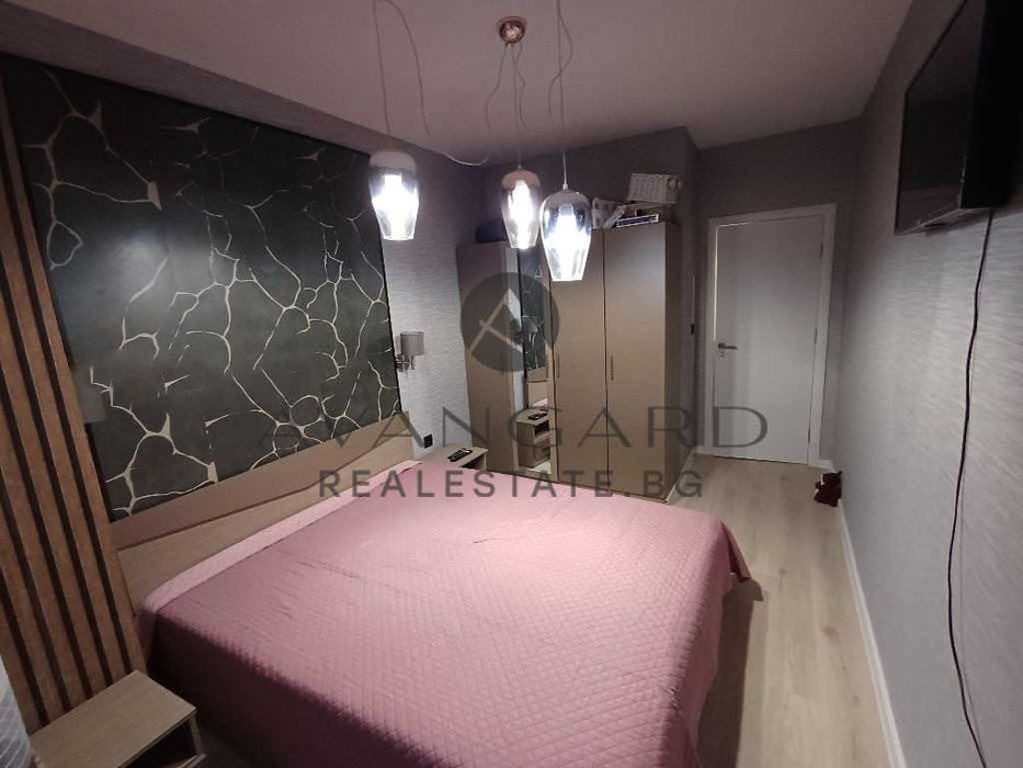 Продава се Тристаен апартамент в Пловдив, Кършияка - 65 кв.м за 3060 €/кв.м - Снимка #4