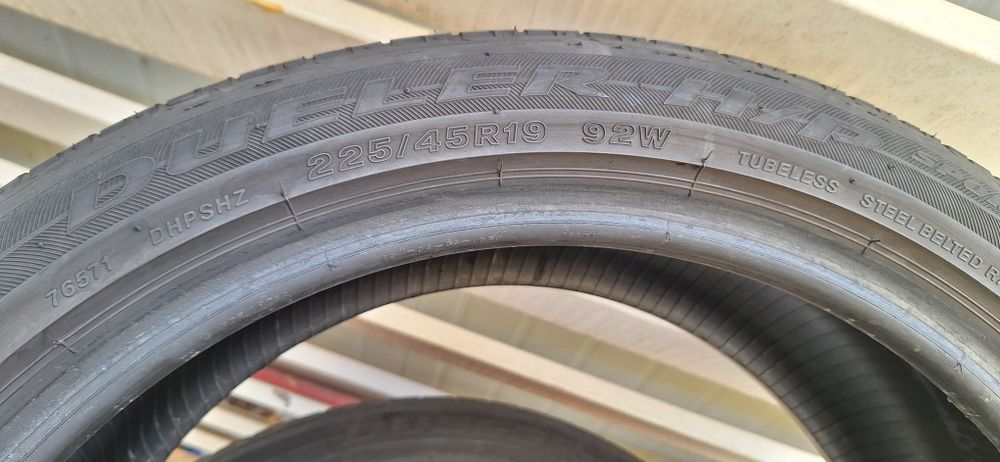 225 45 r19 vara Bridgestone