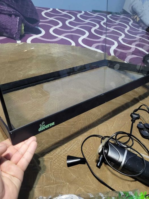 Acvariu din sticla cu LED Diversa