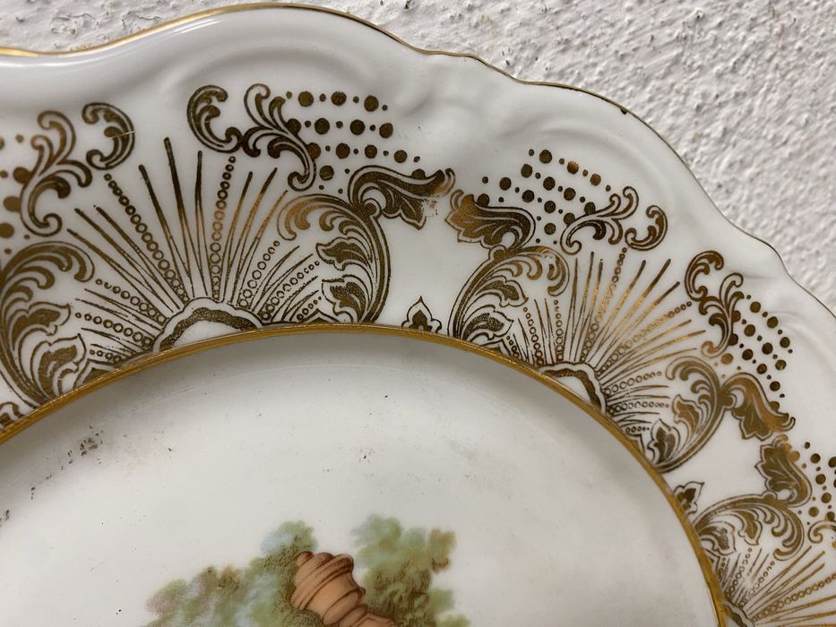 Немски порцеланови пана за стена с маркировка порцеланова чиния