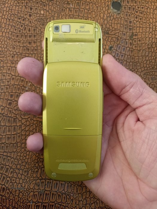 Samsung e250i легенда 2000-х