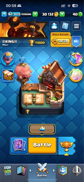 Продам аккаунт clash royal, 11000 кубков, со значком 9 лет игры