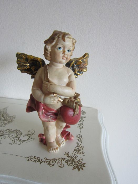 cadou rar  Inger victorian cu inima, inaltime 11 cm