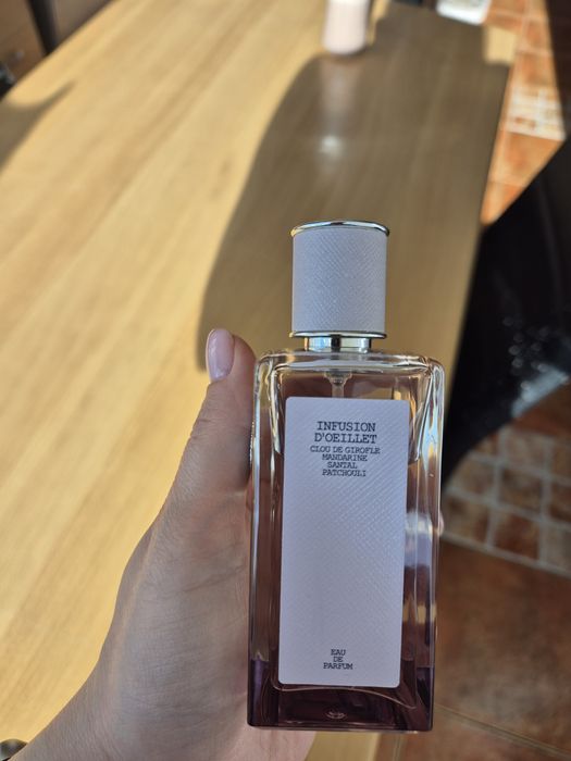 Apa de Parfum Prada Infusion d'Oeillet