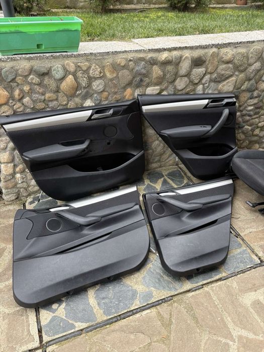 Салон за  BMW X3 F25