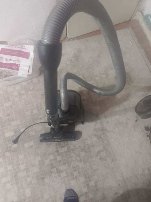 Пылесос бу рабочий