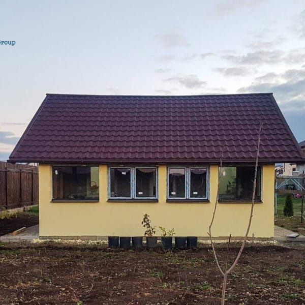 Vand containere pe structura metalica acceptam variante auto