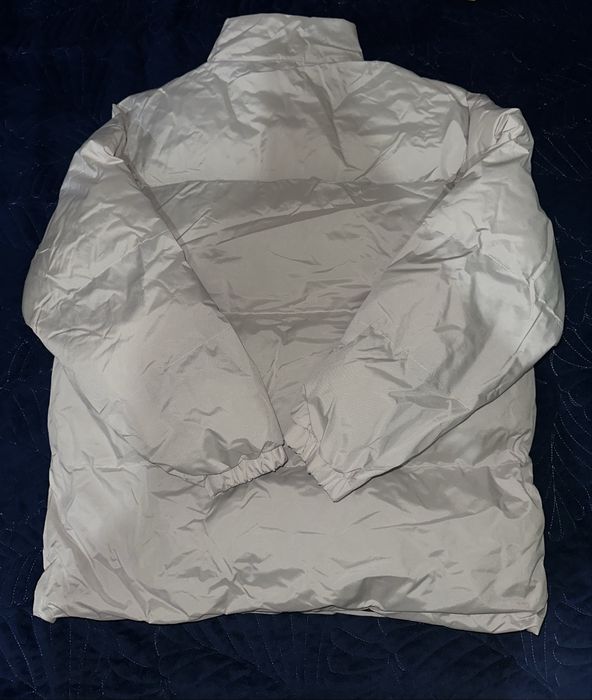 Продам новую куртку