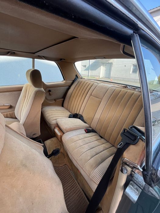 Mercedes-Benz 230 CE (C123)