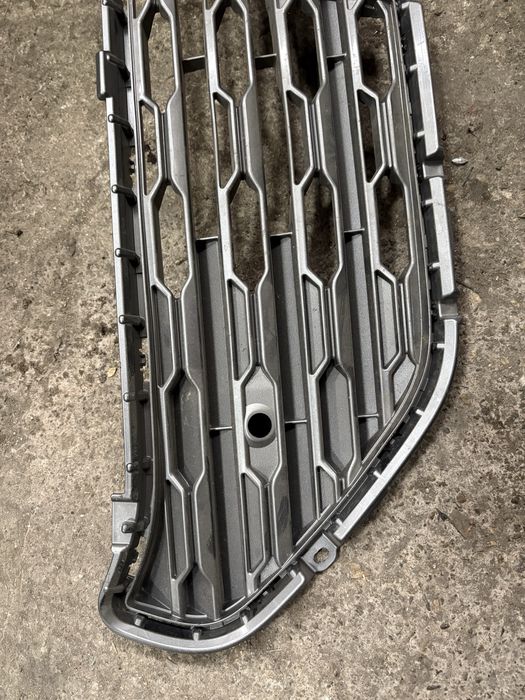 Toyota Rav 4 XA50 Предна Решетка