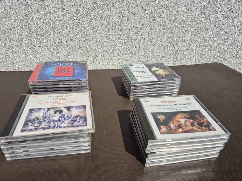 Vând Lot 24 CD cu muzica clasica mixta colectia NAXOS