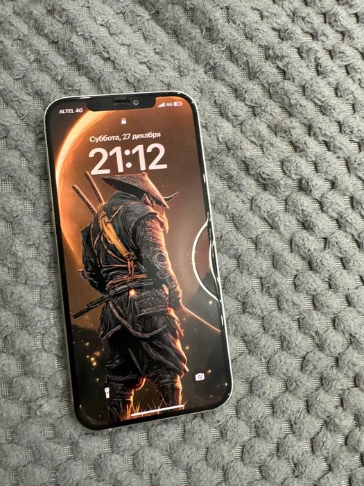 Продам айфон 12 про макс