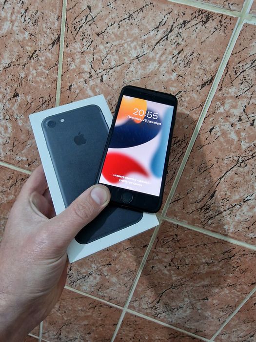 Продам Айфон 7 на 32 Гб