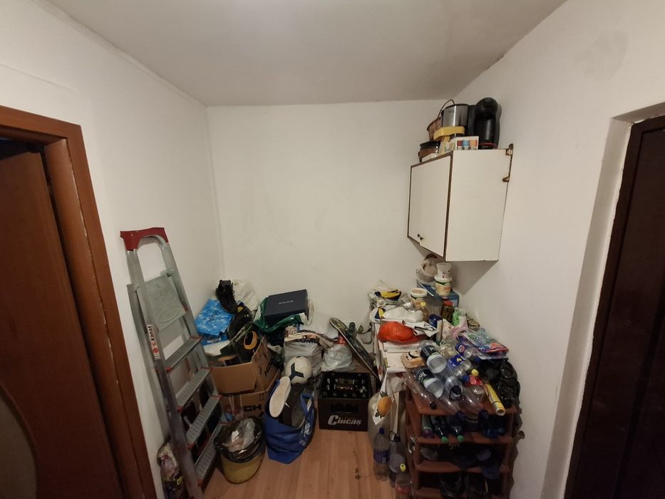 Vand camera camin sau viitor spațiu comercial