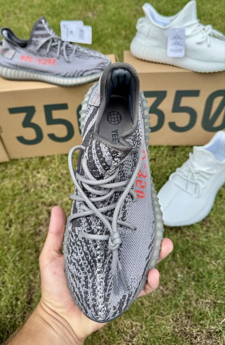 Adidasi Yezzy 350 V2 / Beluga / Premium