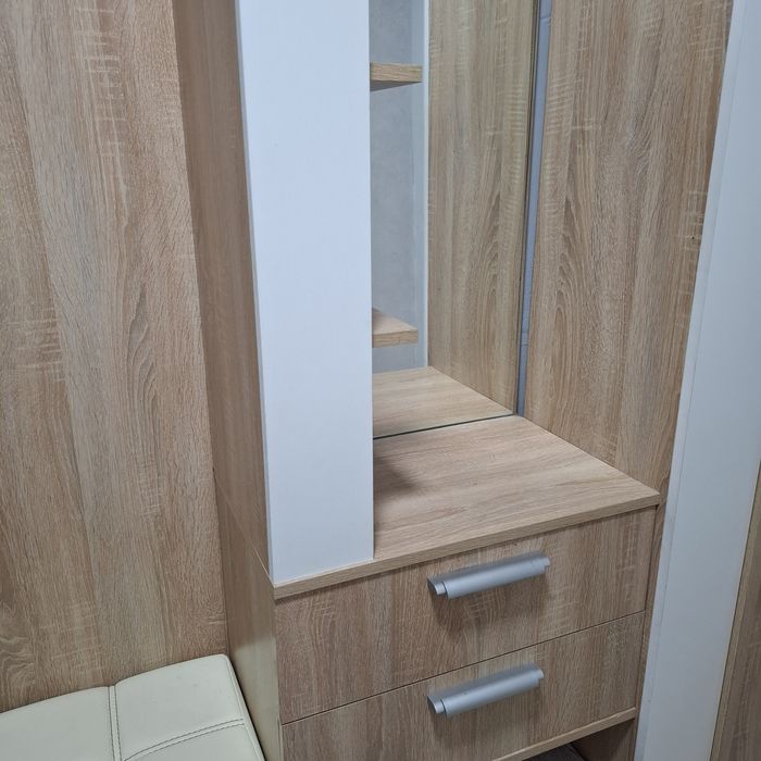 Прихожая  или шкаф