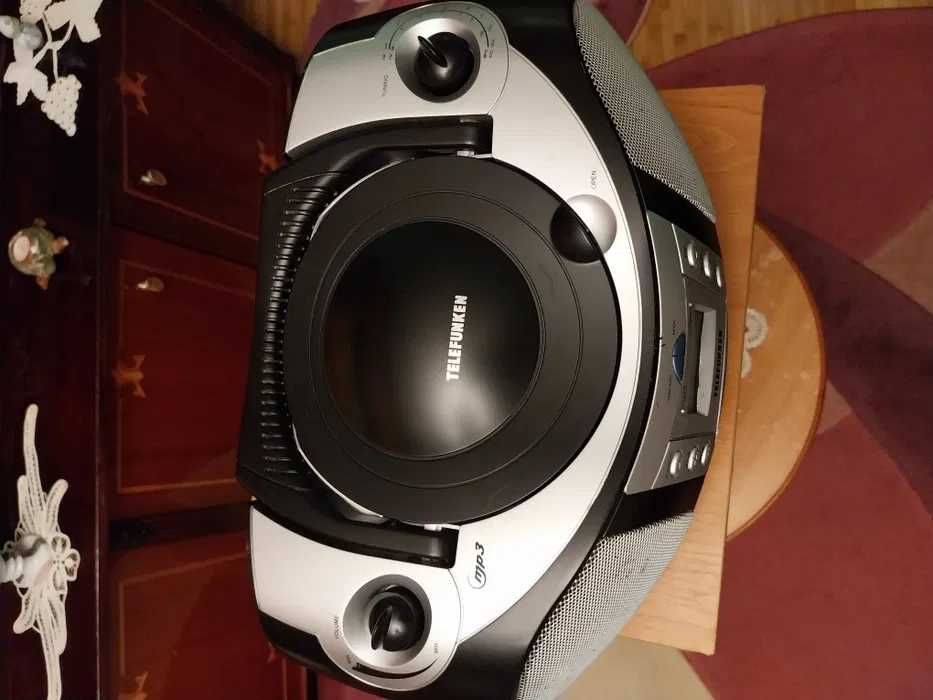 Radio bombox cu CD , Stik si card de memorie  - vand schimb cu  - google Nest mini