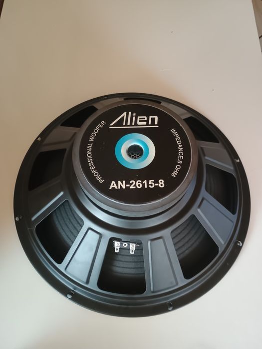 Alien 15 inch 300w rms 8 ohm Nu Trimit