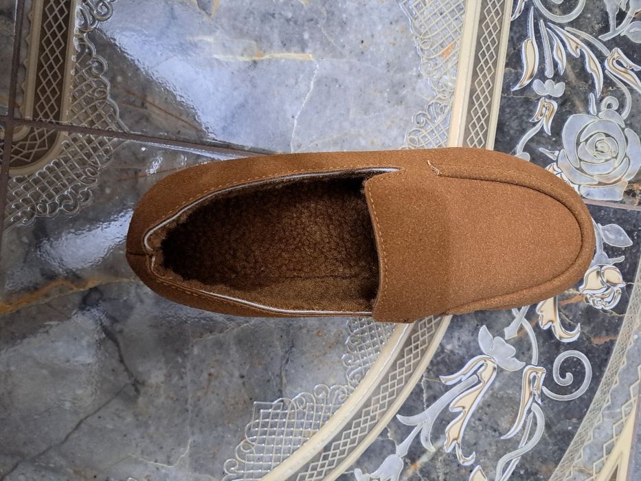 Продам новые Ботинки лоферы