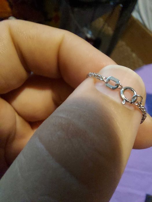 Златен синджир-чисто нов.