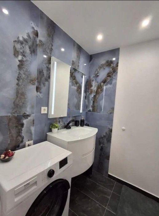 Дава се под наем Тристаен апартамент в София, Център - 89 кв.м за 797.64 € - Снимка #10