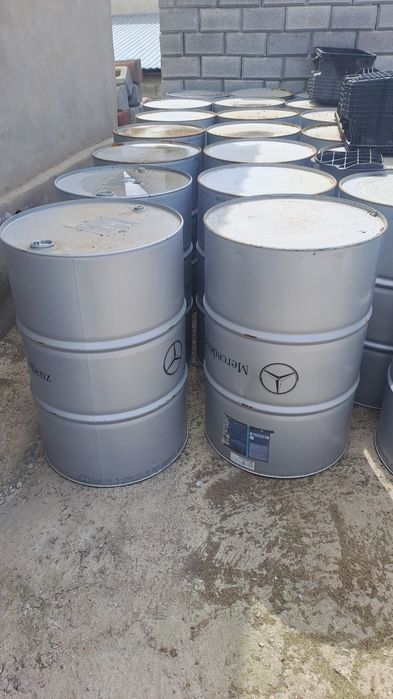 Продам бочки 200л.