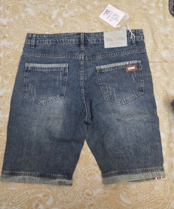 Продам шорты  мужские Levis