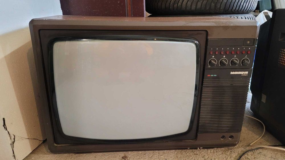 Телевизор Електрон В.Търново от соца ретro ne raboti