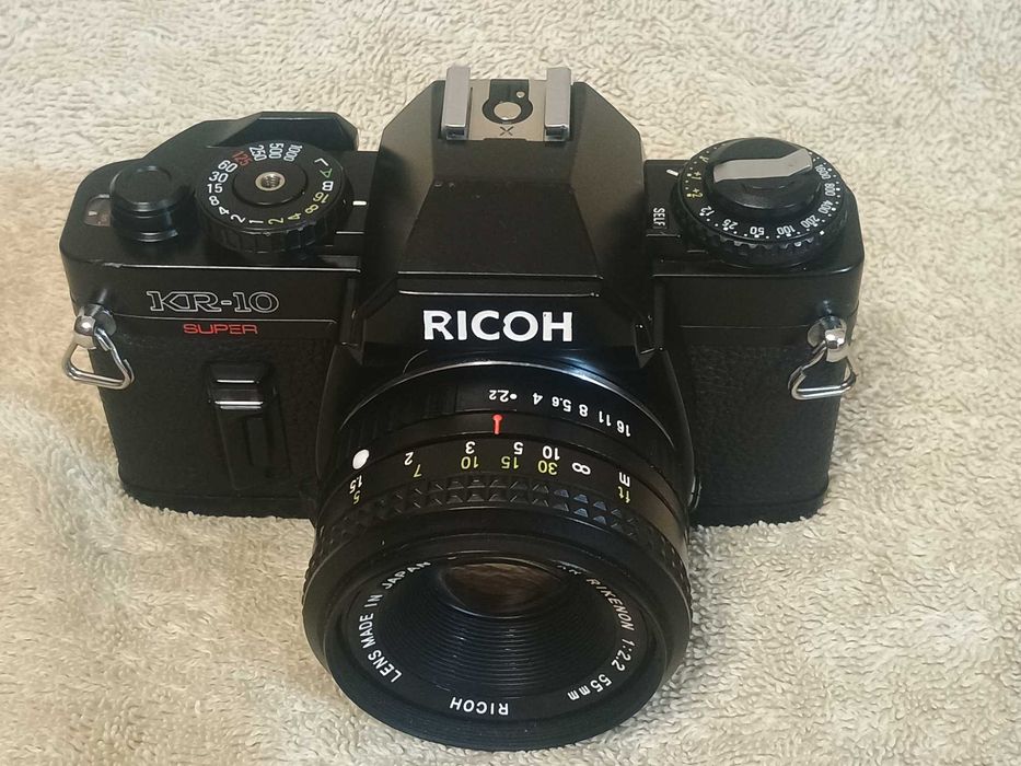 Aparat foto Ricoh KR 10 Suer