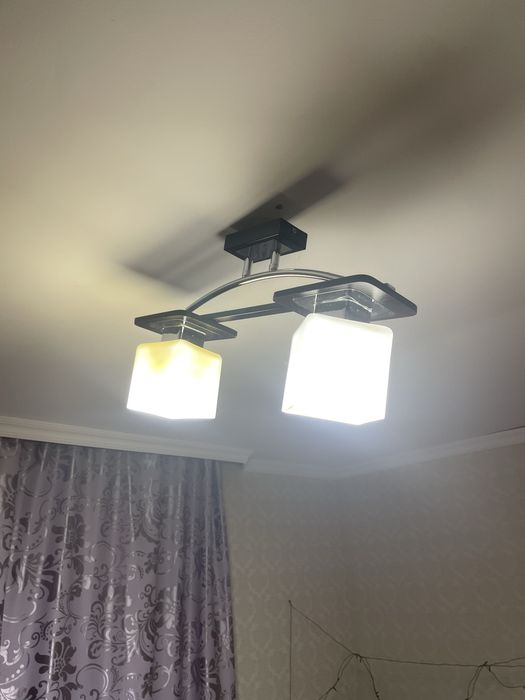 Продам люстру несколько