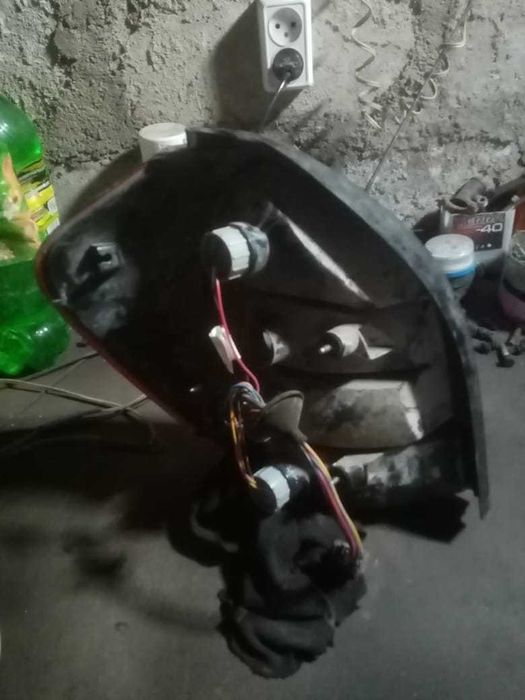 задний  фанарь на калину