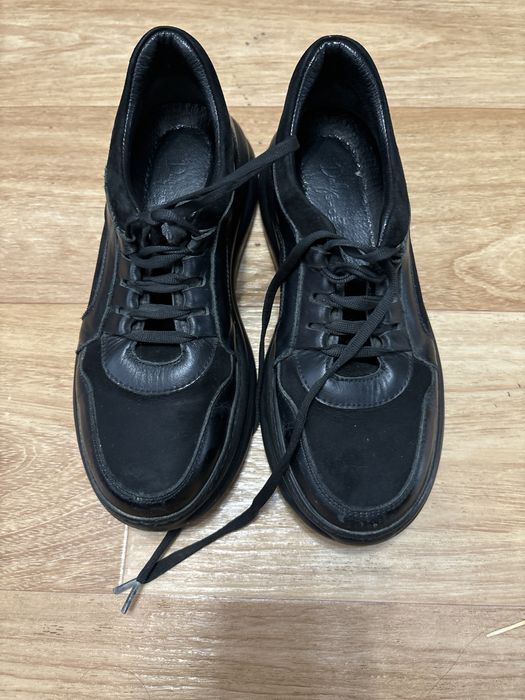 Продам ботинки